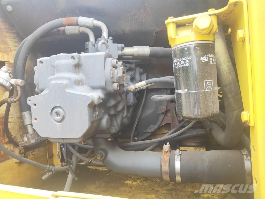 Komatsu PC220-7 履带挖掘机