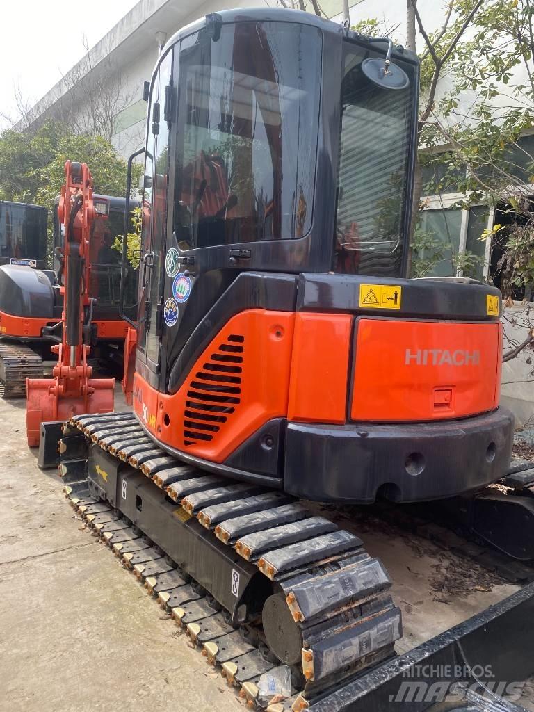 Hitachi ZX50UR 小型挖掘机