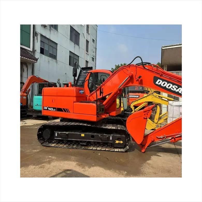 Doosan DX140LC 履带挖掘机