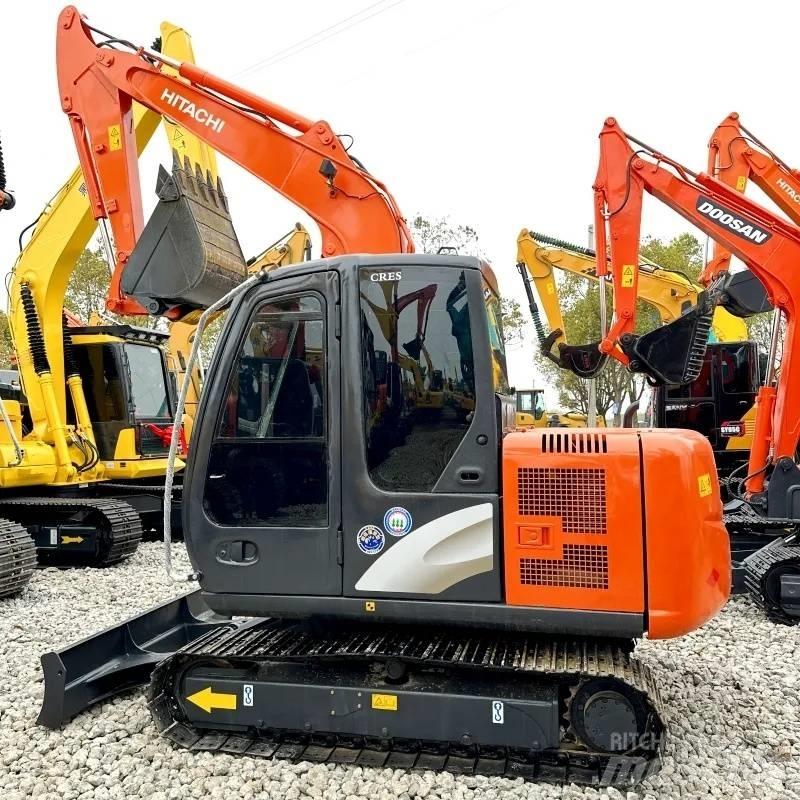 Hitachi ZX 60 小型挖掘机