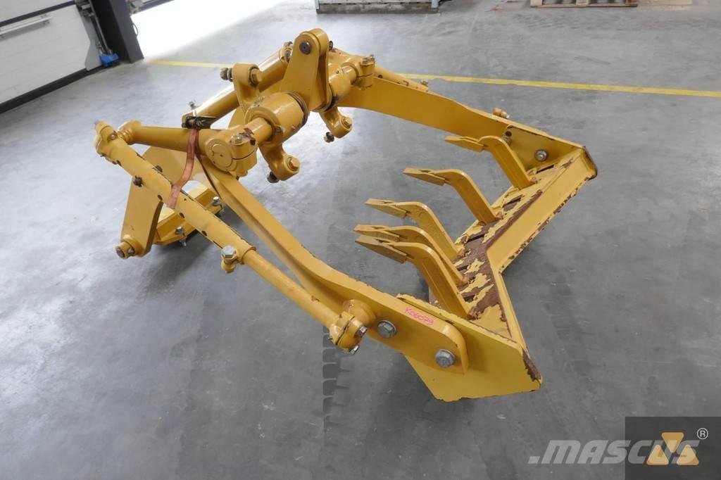 CAT 140M Scarifier 其他组件