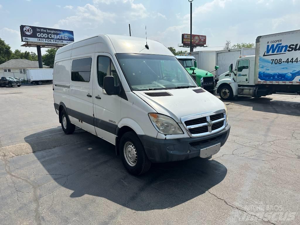Dodge Sprinter 2500 大型面包车