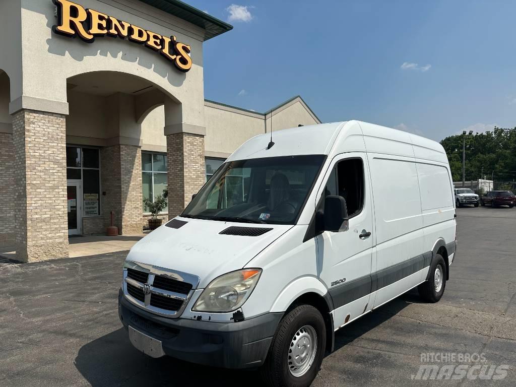 Dodge Sprinter 2500 大型面包车