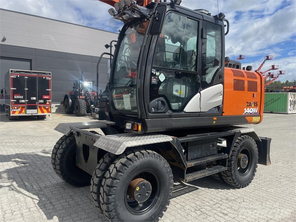 Hitachi ZX 140 W-6 轮式挖掘机