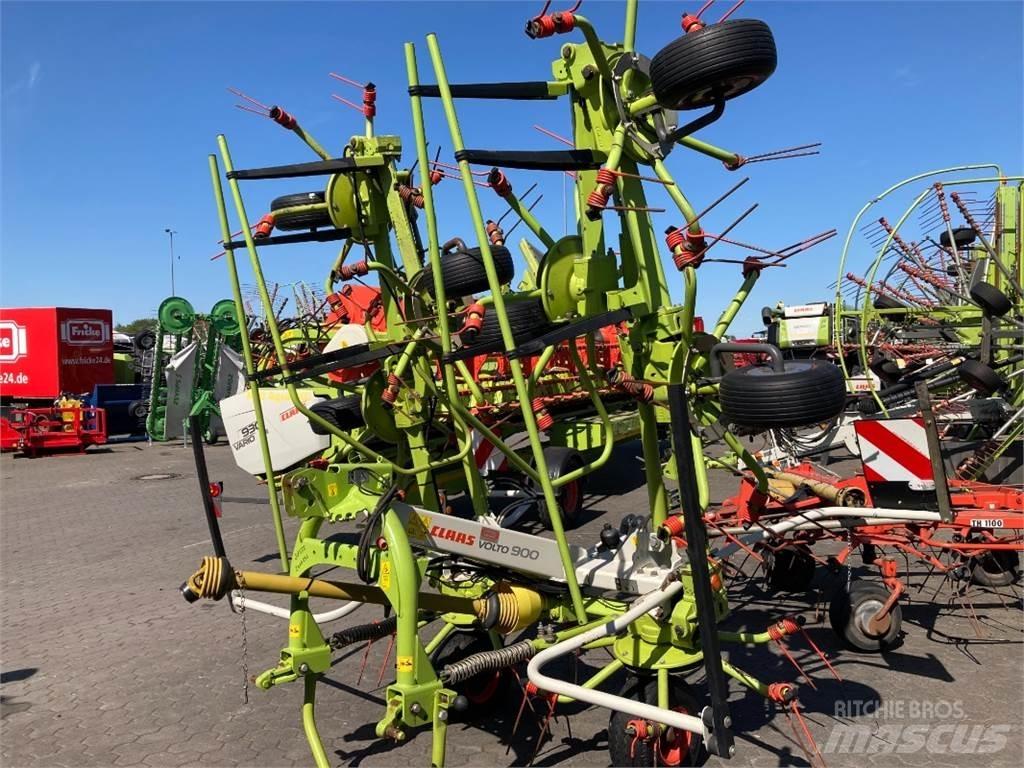 CLAAS Volto 900 犁耙和摊草机