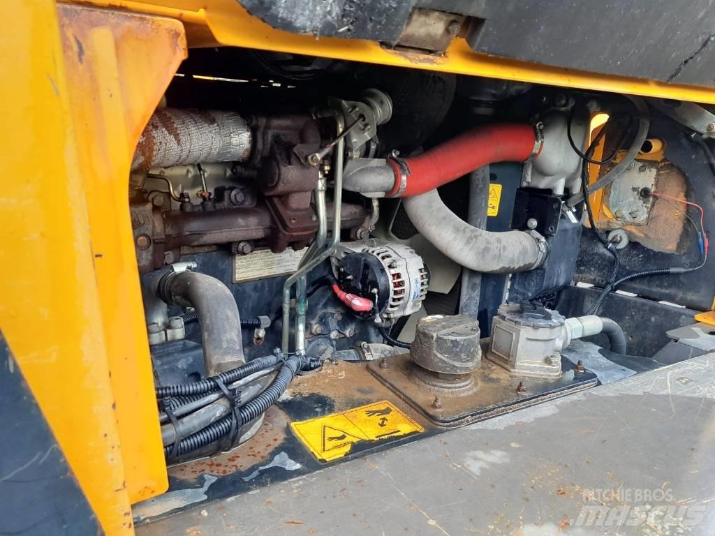 Mecalac TA 6 S 铰接式自卸车