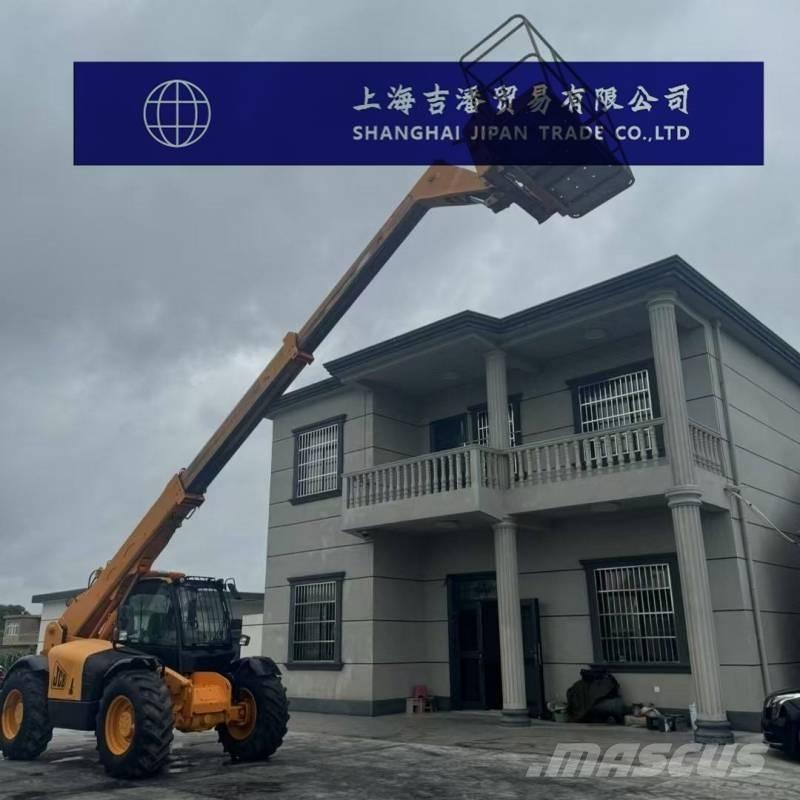 JCB 535-95 伸缩臂叉装车|叉装车