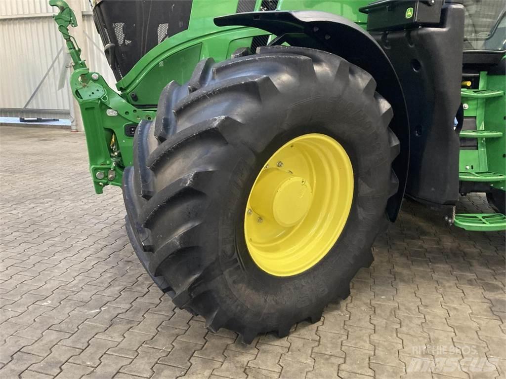 John Deere 6R 215 拖拉机/农用车