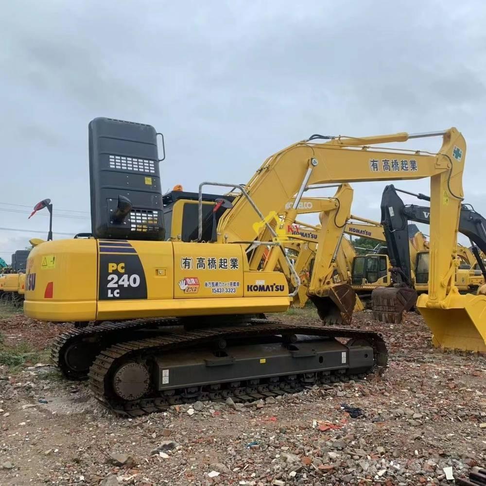 Komatsu PC 240 履带挖掘机