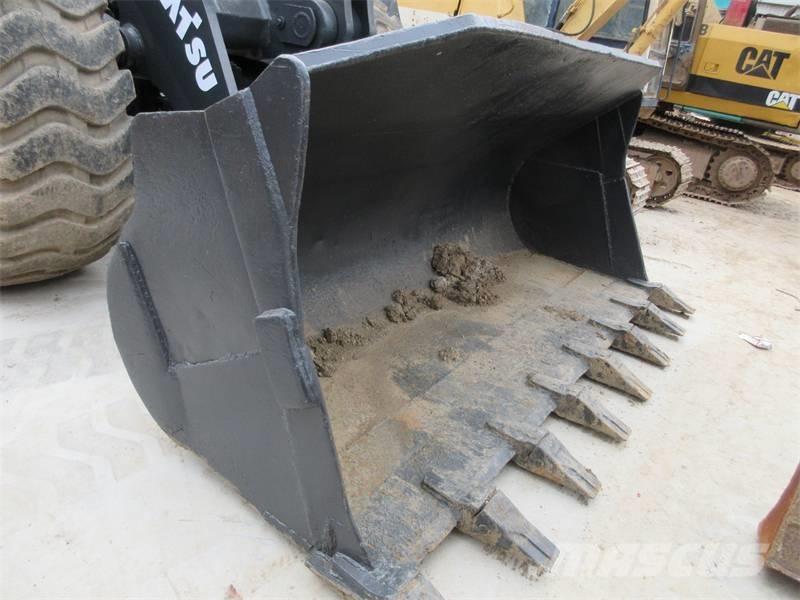 Komatsu WA 380-3 轮式装载机