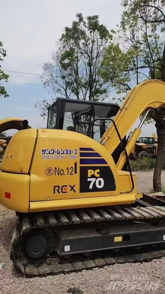 Komatsu PC 70-8 小型挖掘机
