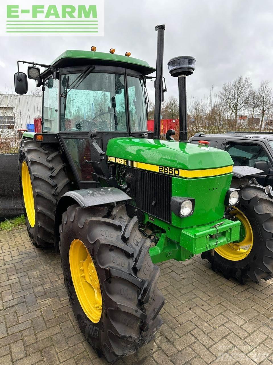 John Deere 2850 拖拉机/农用车