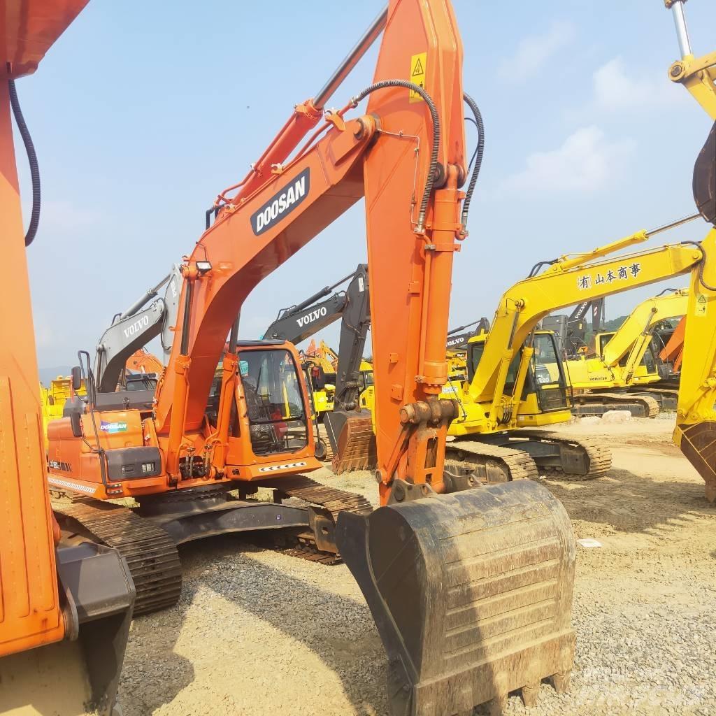 Doosan DX260LC 履带挖掘机