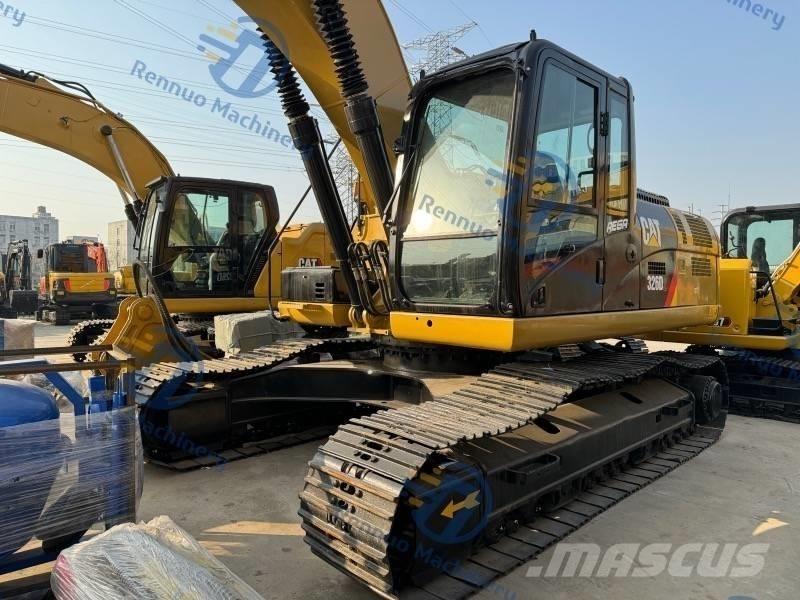 CAT 326D2 履带挖掘机