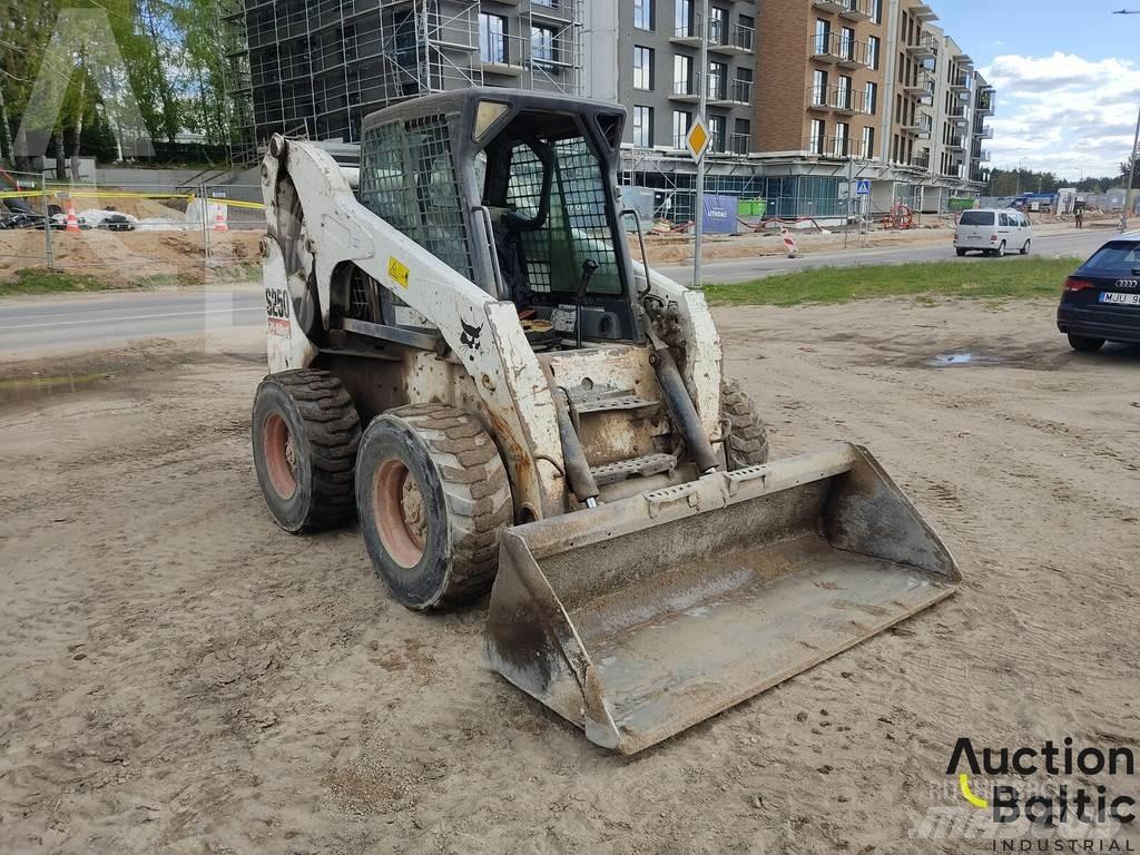 Bobcat S 250 滑移装载机