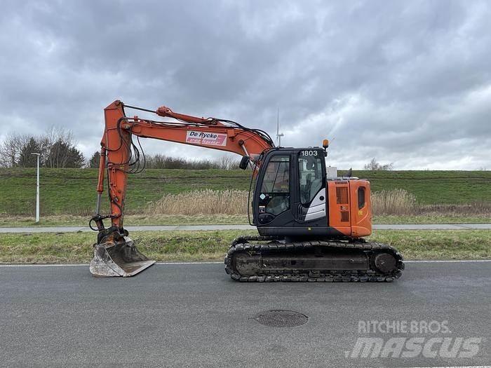 Hitachi ZX135US-5B 履带挖掘机