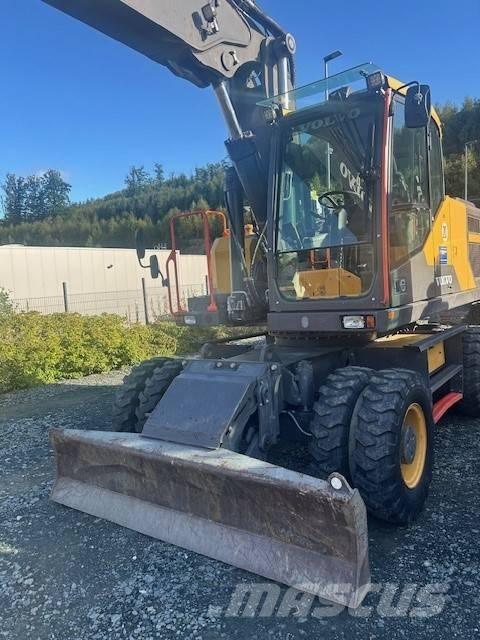 Volvo EW 220 E 轮式挖掘机