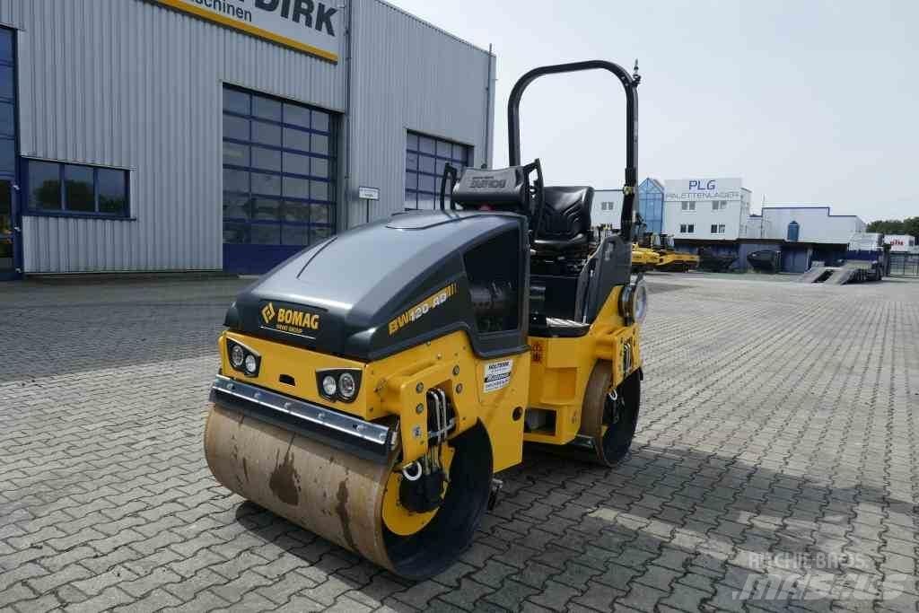 Bomag BW 120 AD-5 小型沥青摊铺机
