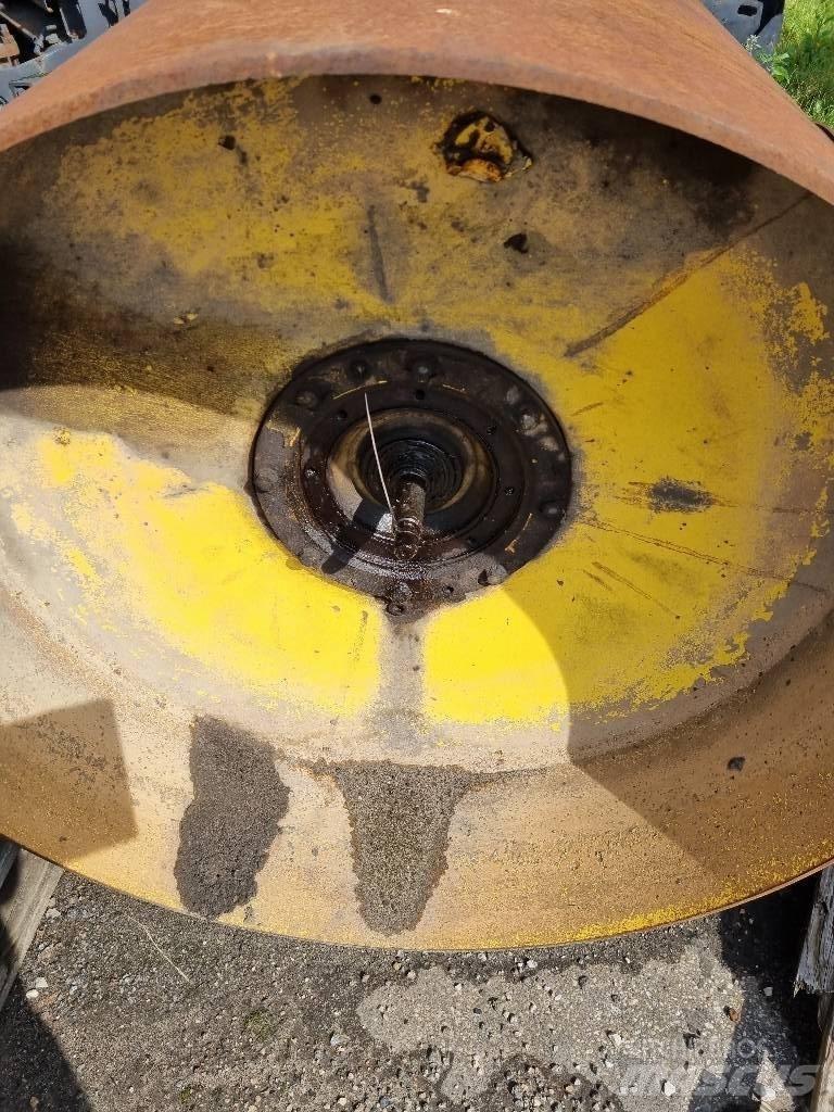 Bomag BW 174 AD 底盘和悬架