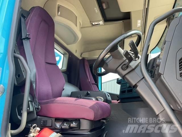 Volvo FMX 420 自卸式货车