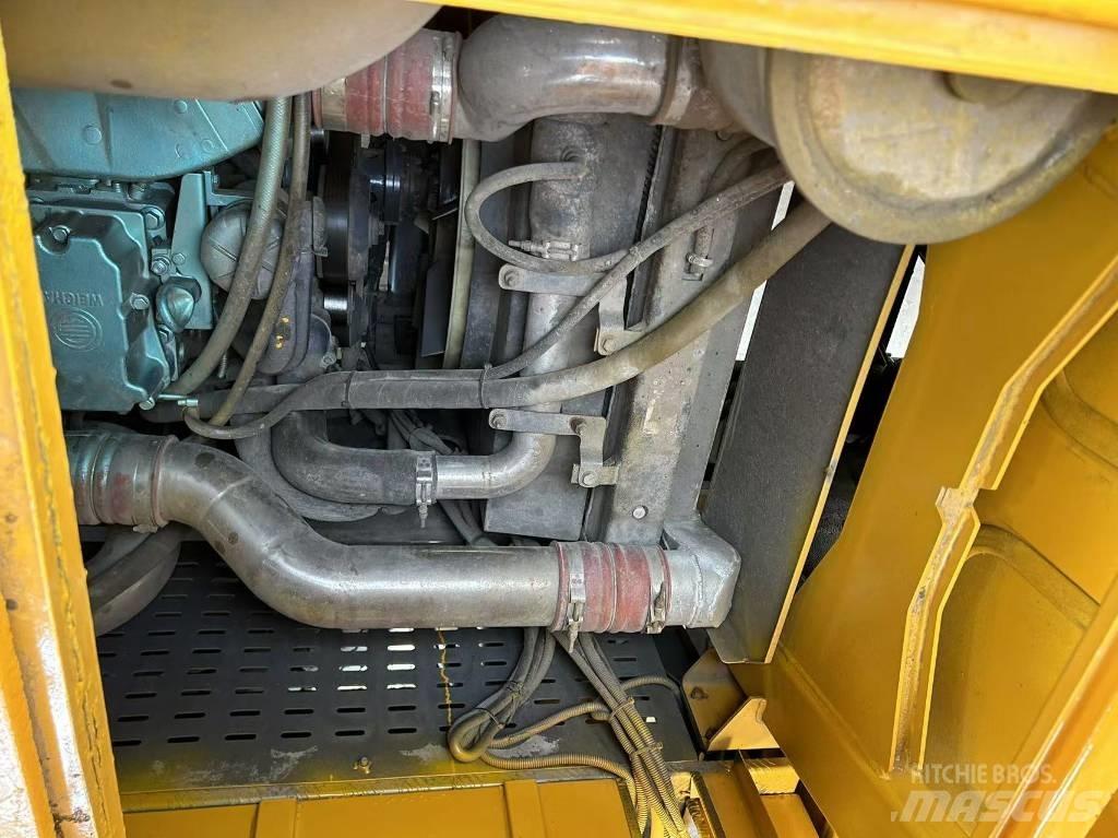 XCMG XCT80L5 吊车起重机、绞车吊货机和物料升降机