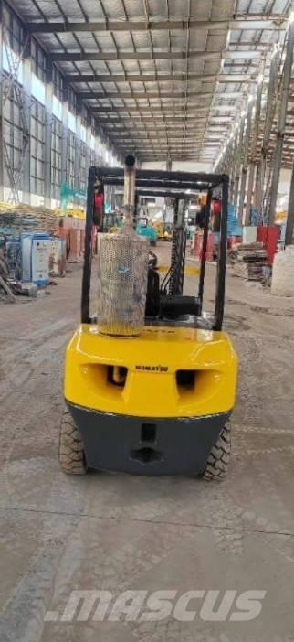 Komatsu FD 30 T-14 柴油叉车