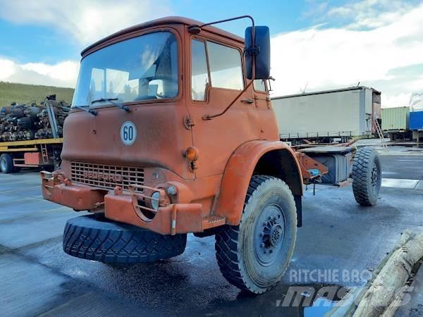 Bedford MJP2 4X4 平板车