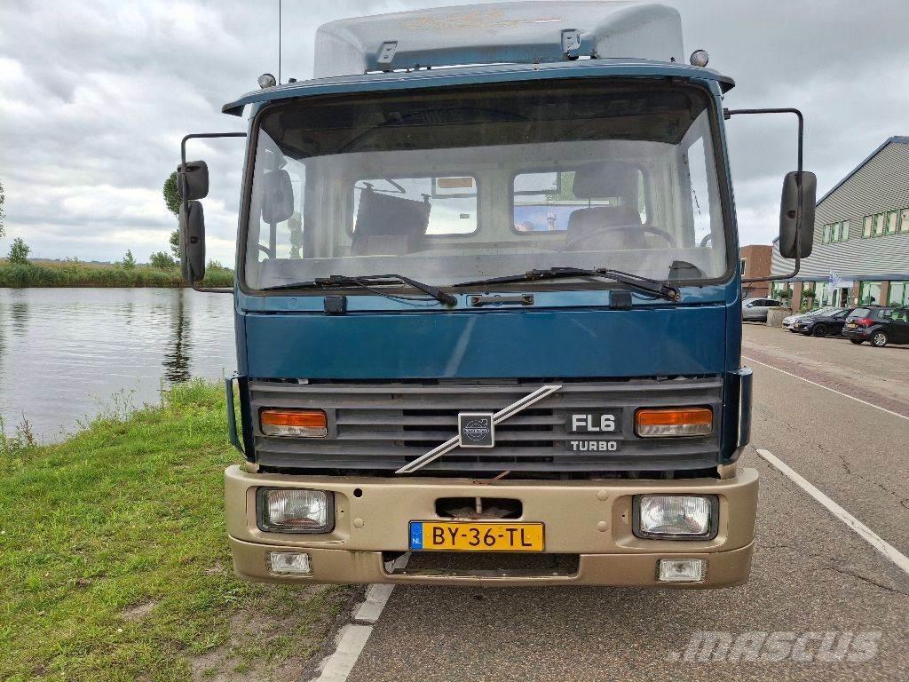 Volvo FL611 平板车