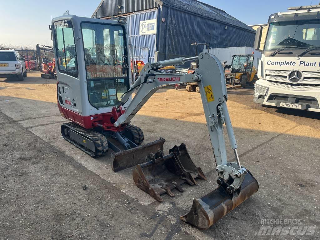 Takeuchi TB 216 小型挖掘机