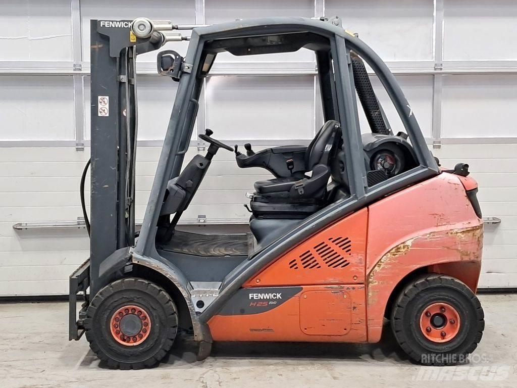 Linde H25T-02 天然气叉车