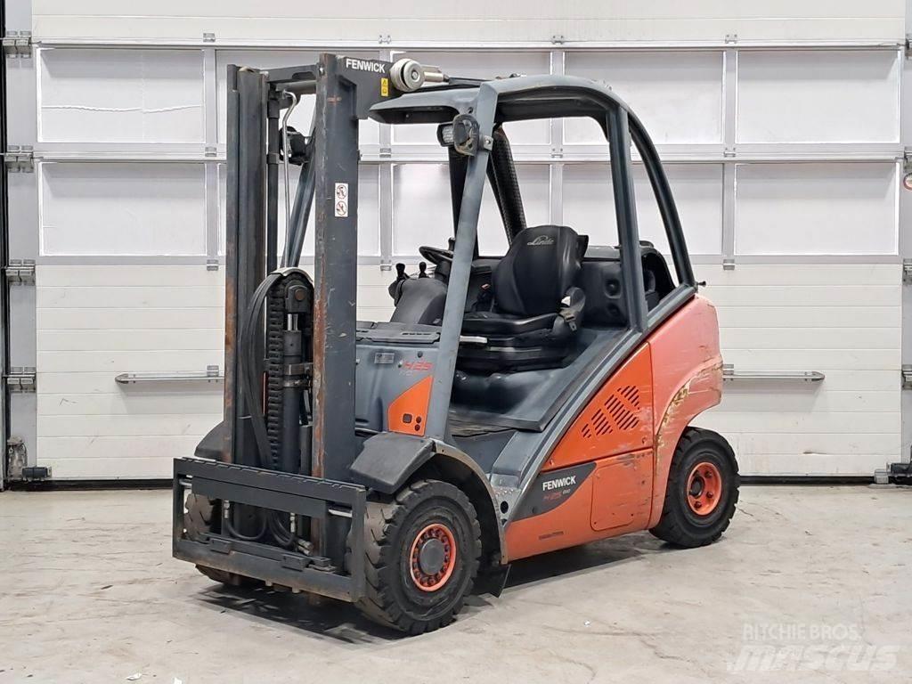 Linde H25T-02 天然气叉车