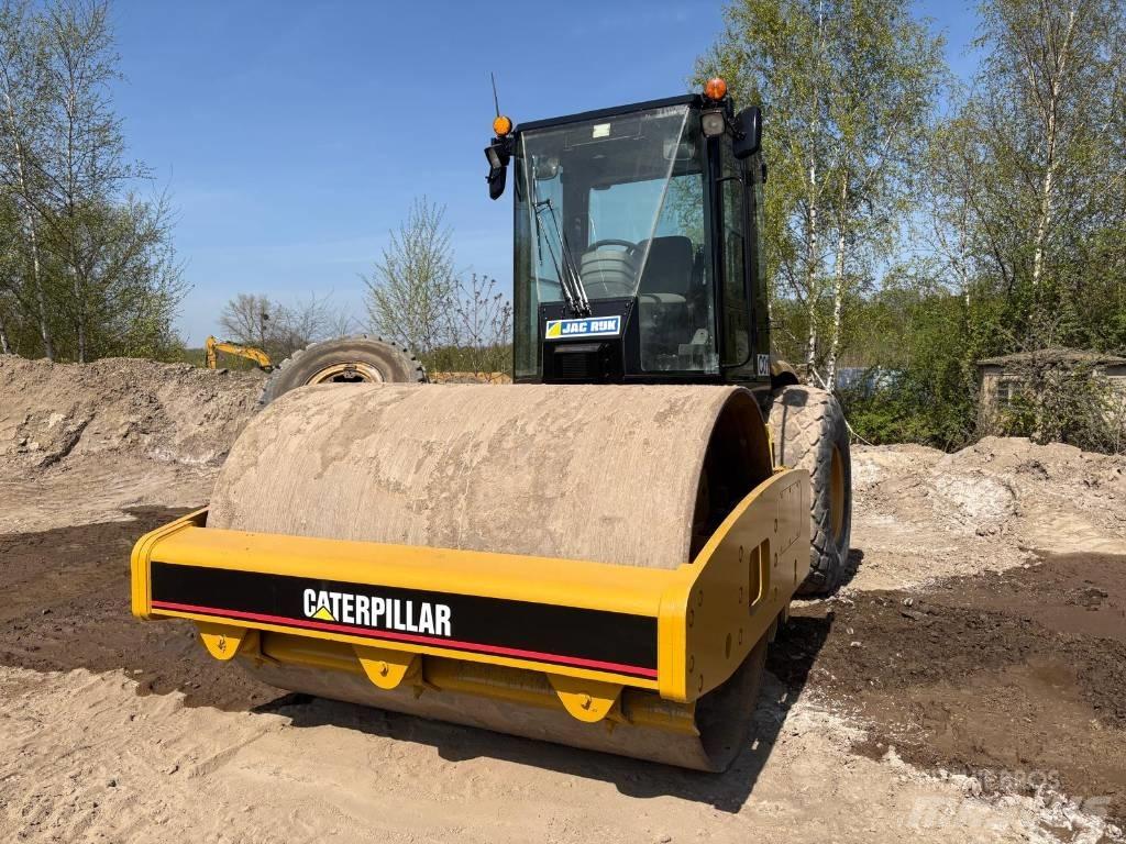 CAT CS 563 E 单轮压路机