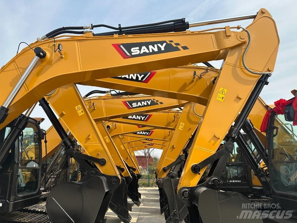 Sany SY215 履带挖掘机