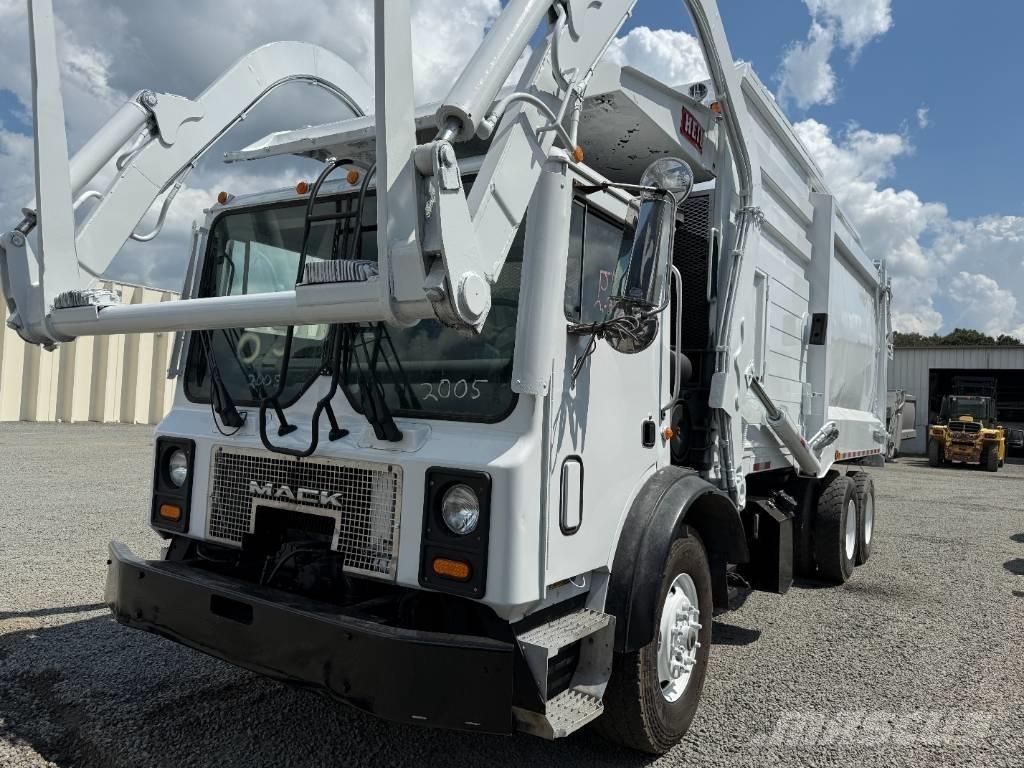 Mack MR600 垃圾车