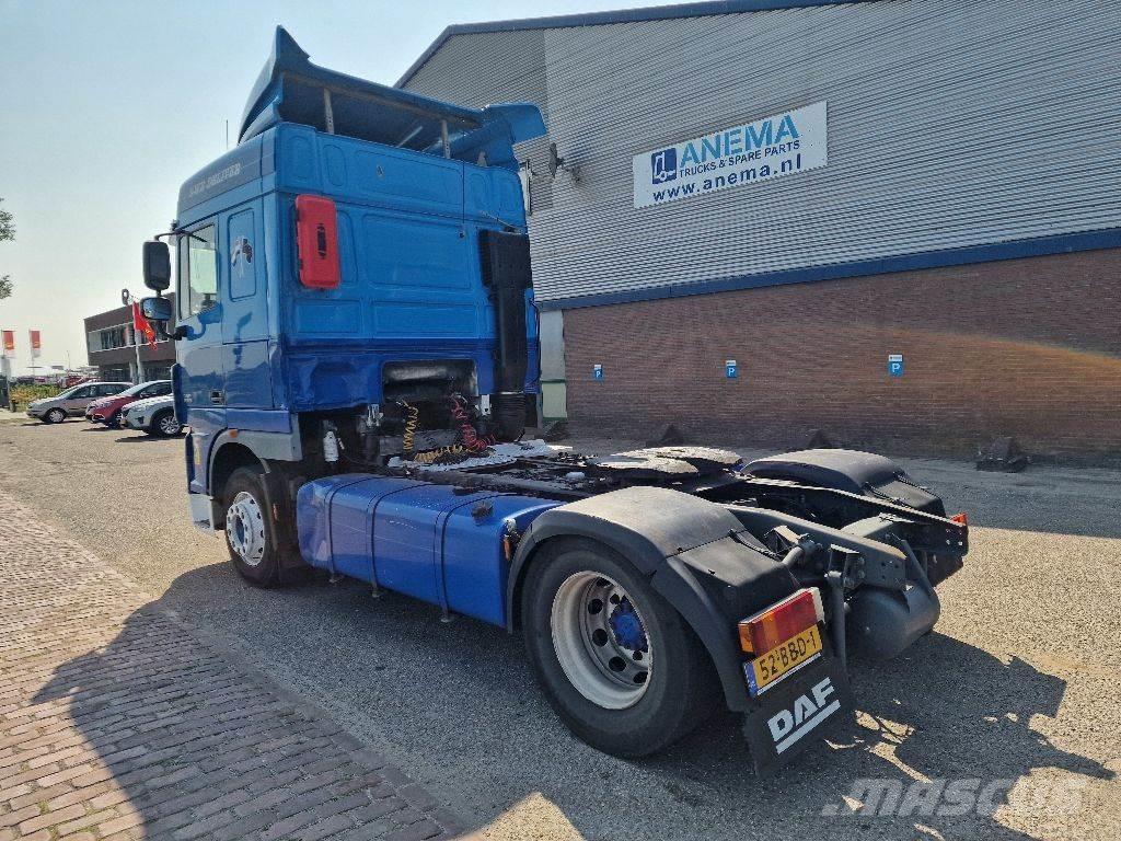 DAF XF105.460 牵引车