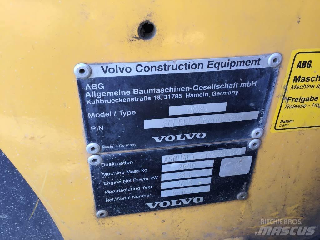 Volvo DD 25 双轮压路机