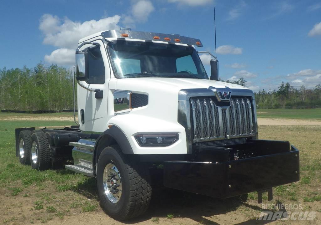 Western Star 47 X 平板车