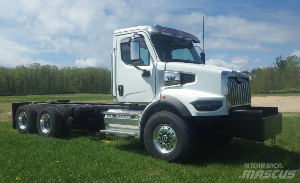 Western Star 47 X 平板车