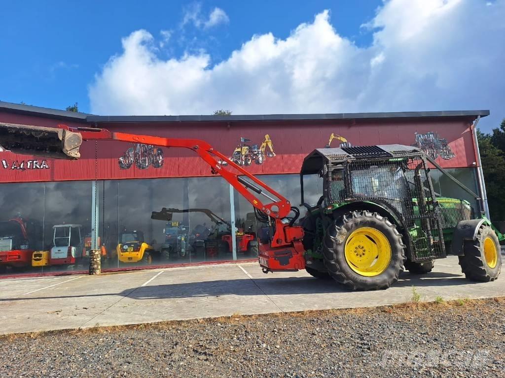 John Deere 6115 R 拖拉机/农用车