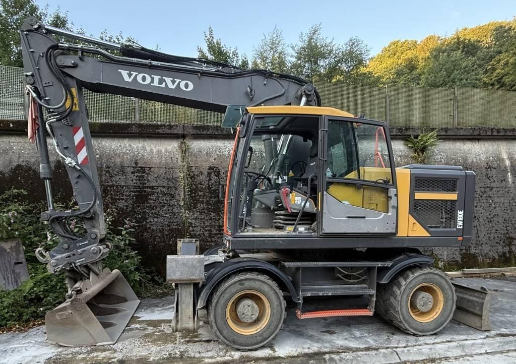 Volvo EW 180 E 轮式挖掘机