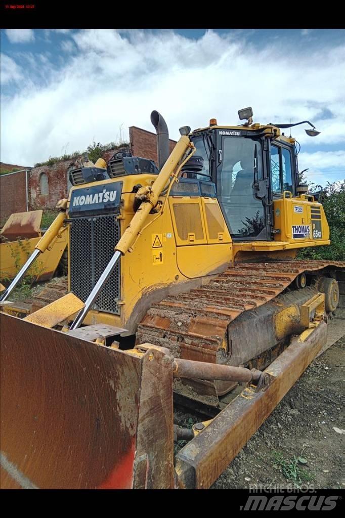 Komatsu D 65 PX-18 履带式推土机
