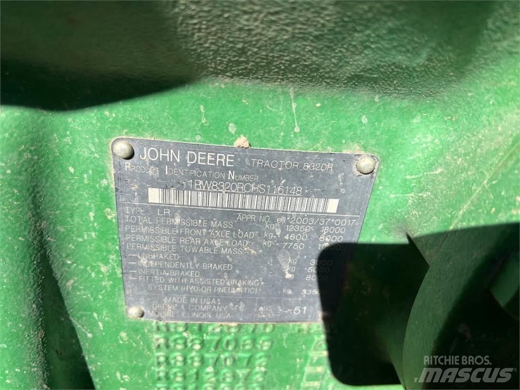 John Deere 8320 R 拖拉机/农用车