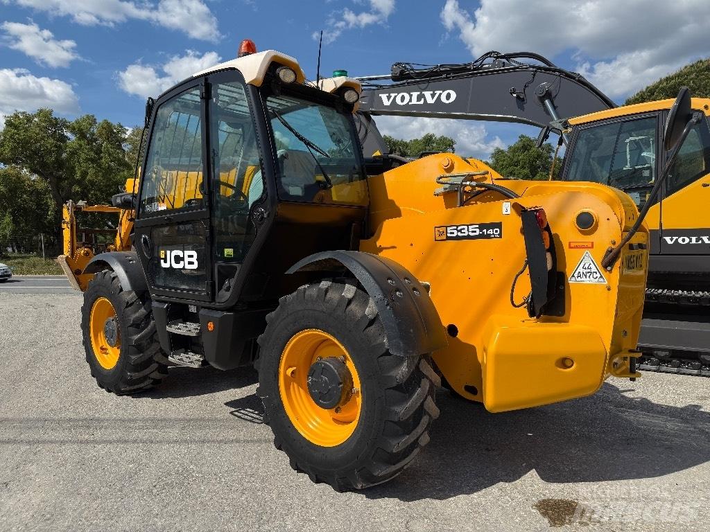 JCB 540-140 伸缩臂叉装车|叉装车