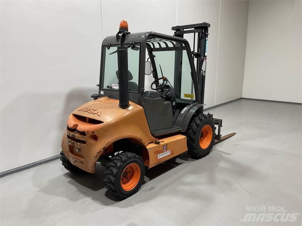Ausa C150H X4 越野叉车|叉装车