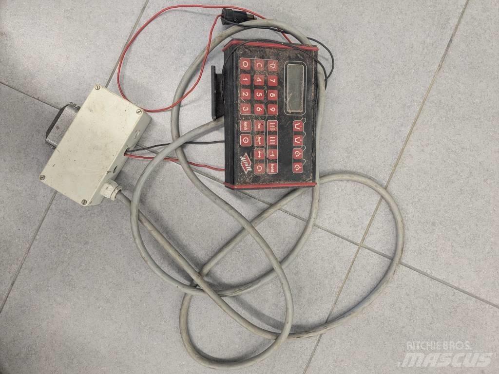 Juko H 3000 多功能条播机