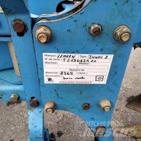 Lemken Juwel 8 双向犁