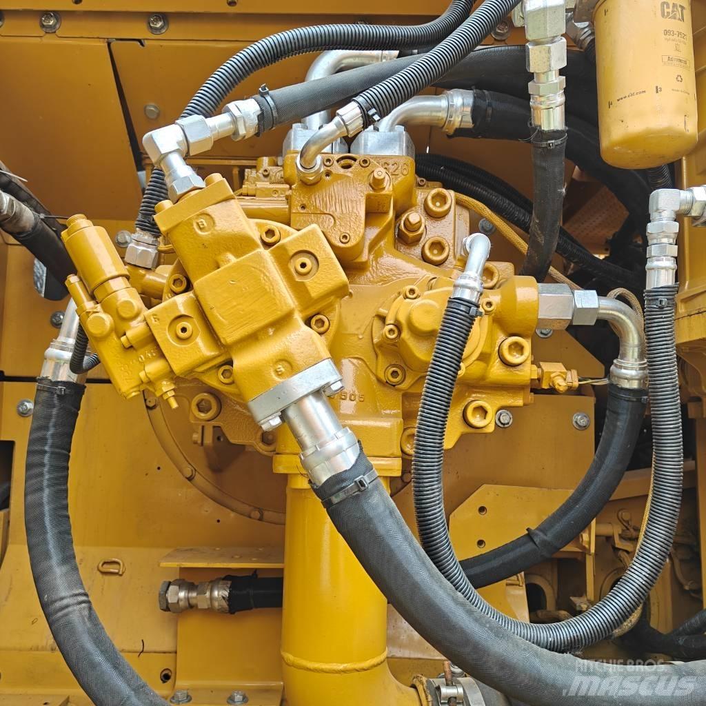 CAT 336D2 履带挖掘机