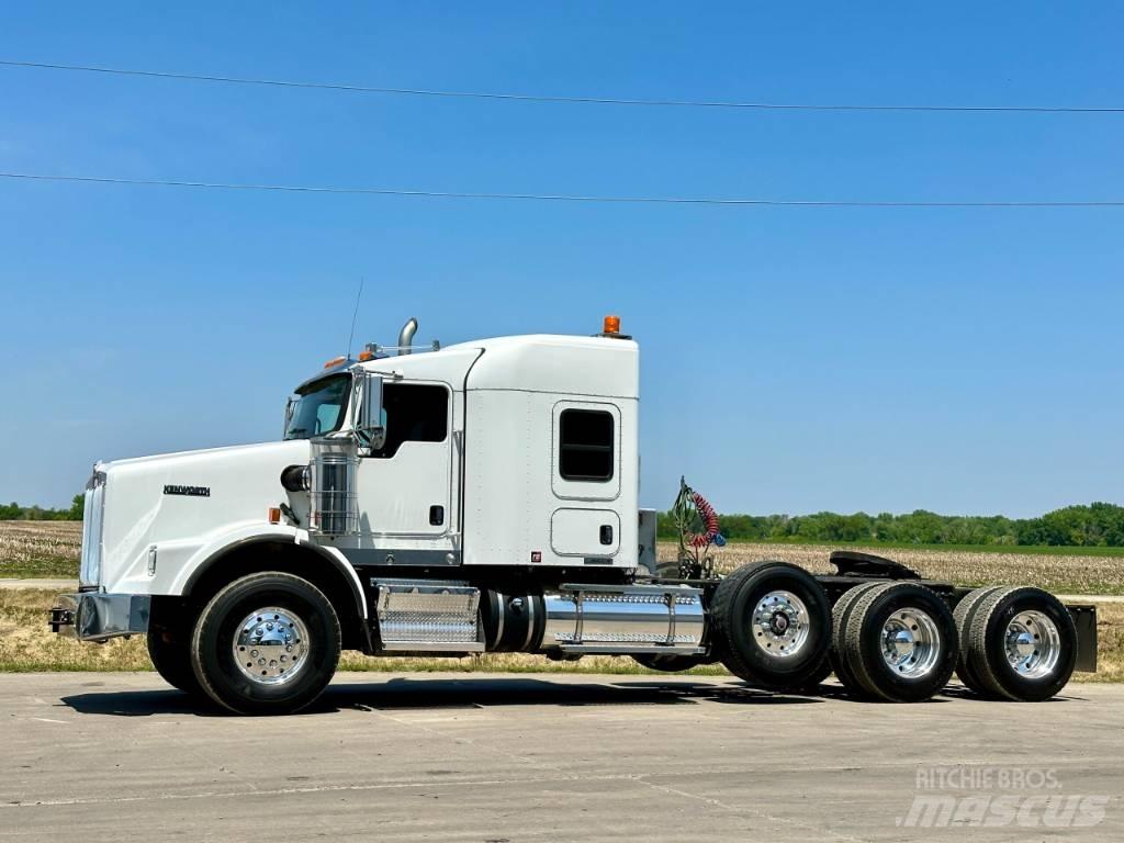 Kenworth T 800 牵引车