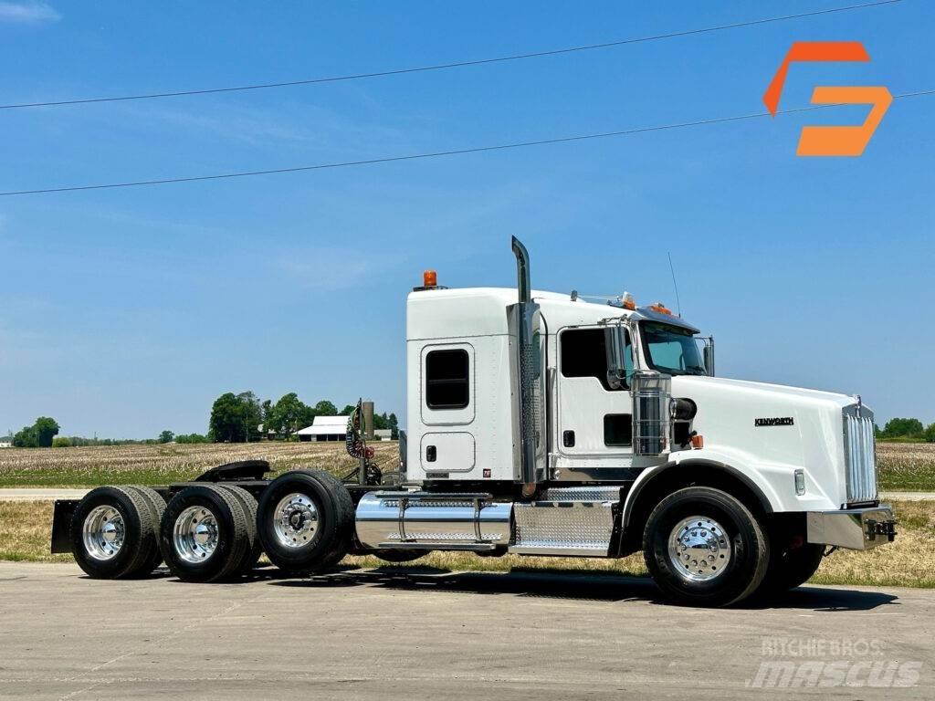 Kenworth T 800 牵引车