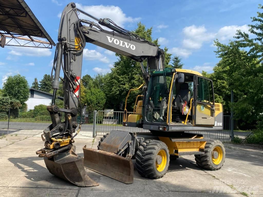 Komatsu EW 140 C 轮式挖掘机
